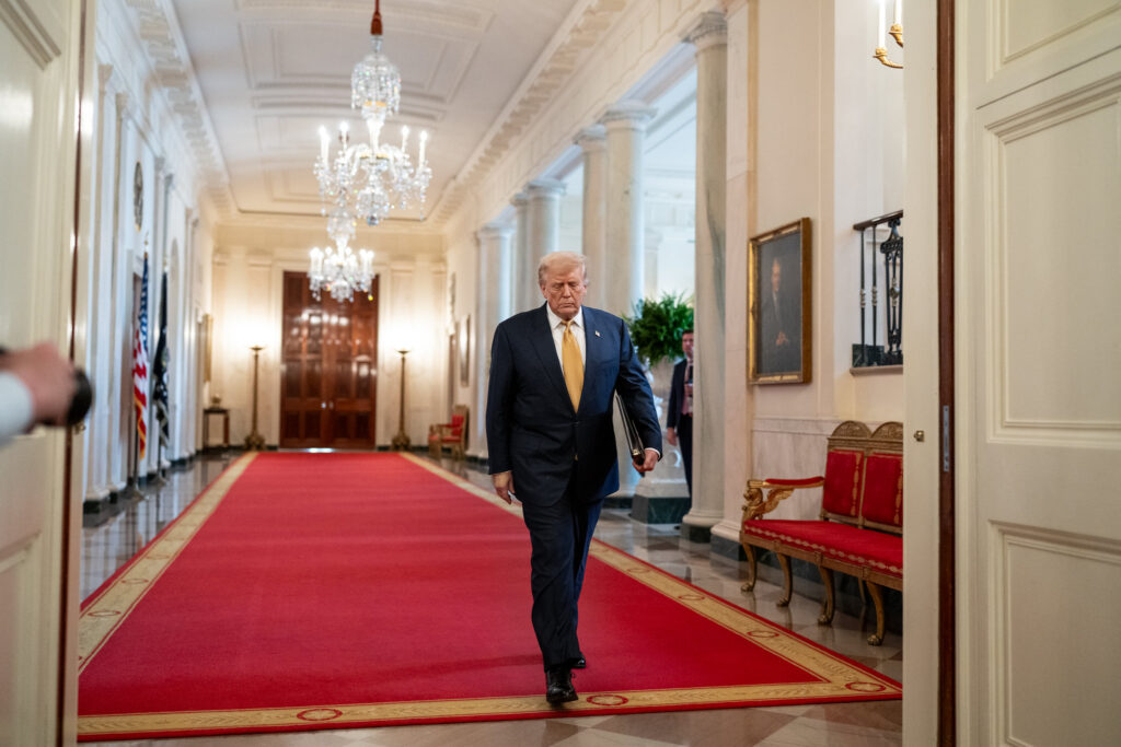 A dez dias do tarifaço, governo não vê sinais de recuo de Trump quanto a Bolsonaro