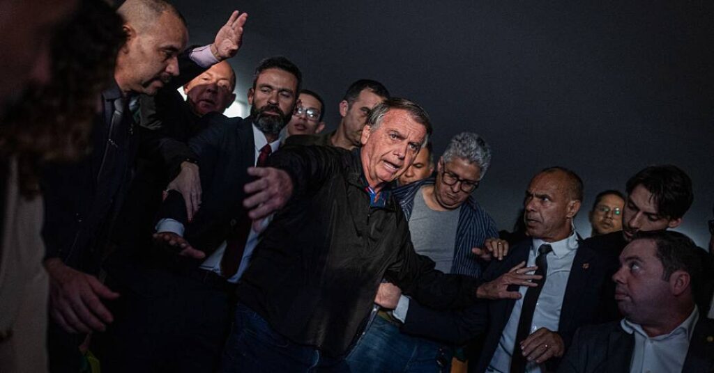 Bolsonarismo tenta espalhar o caos no país, avaliam ministros do STF