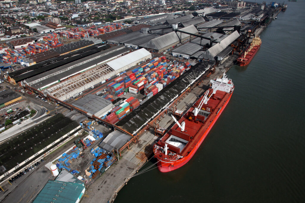 Juiz nega pedido da Maersk para suspender processo licitatório do Porto de Santos