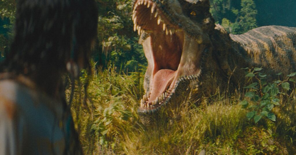Novo ‘Jurassic World’ falha em resgatar encantamento pelos dinossauros; leia crítica
