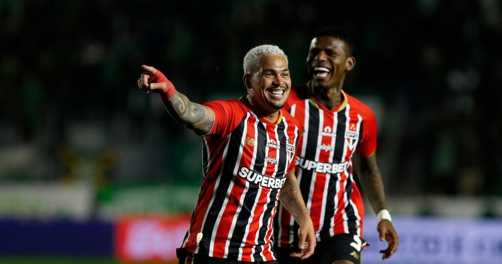 São Paulo faz jogo ruim e é salvo por Ferreirinha e Luciano para vencer Juventude pelo Brasileirão