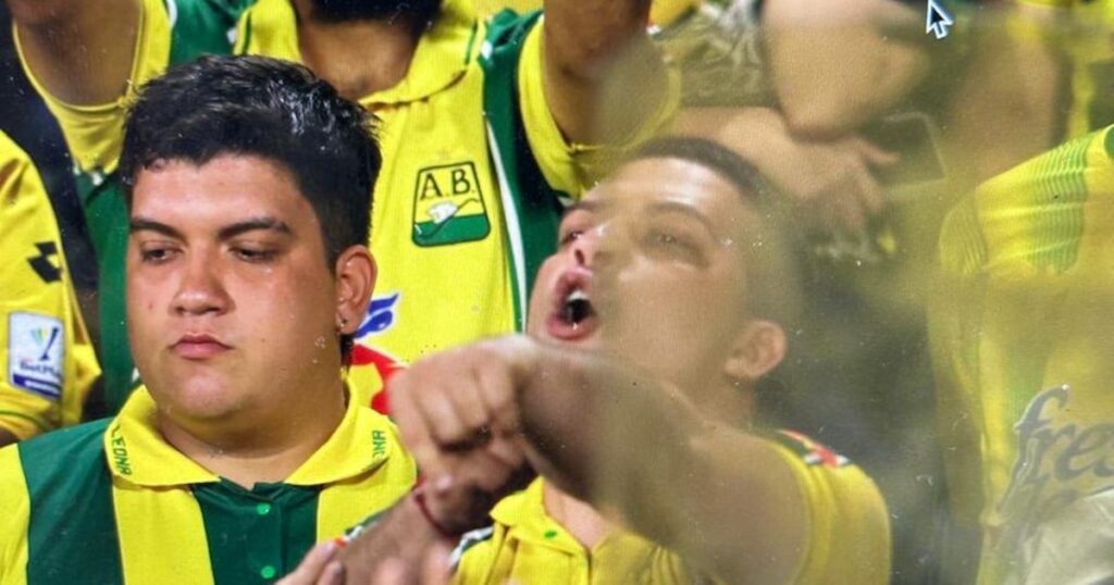 Torcedor é detido por injúria racial contra Caio Paulista, do Atlético-MG, na Colômbia