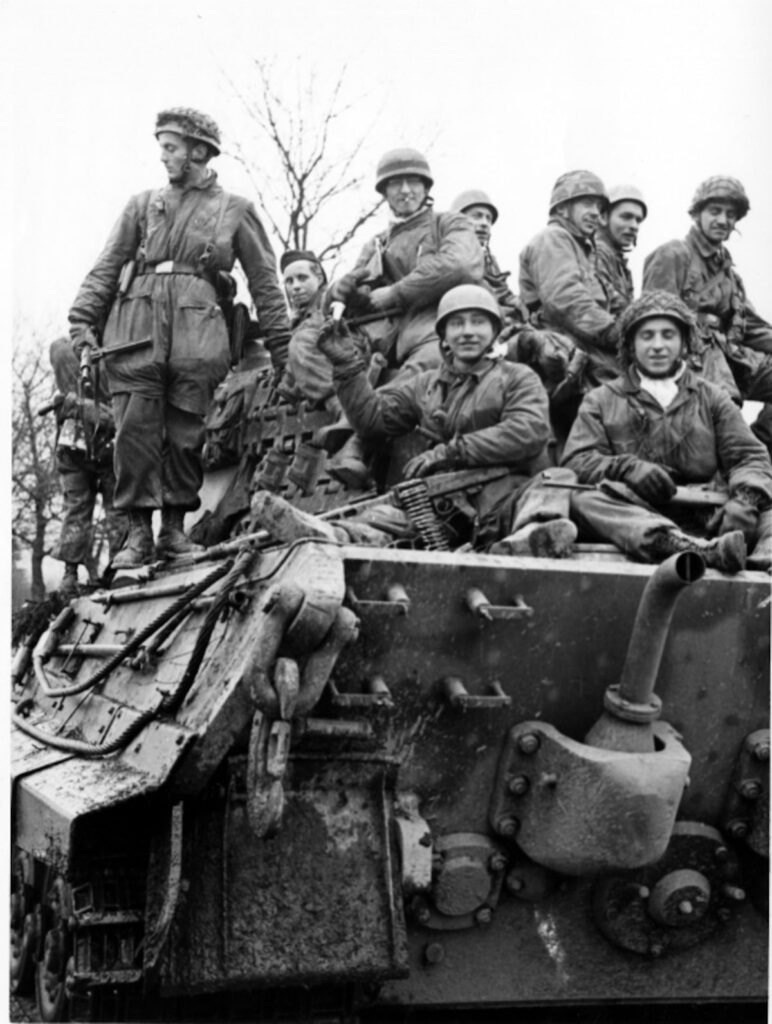 5 novos livros para entender e refletir sobre a Segunda Guerra Mundial