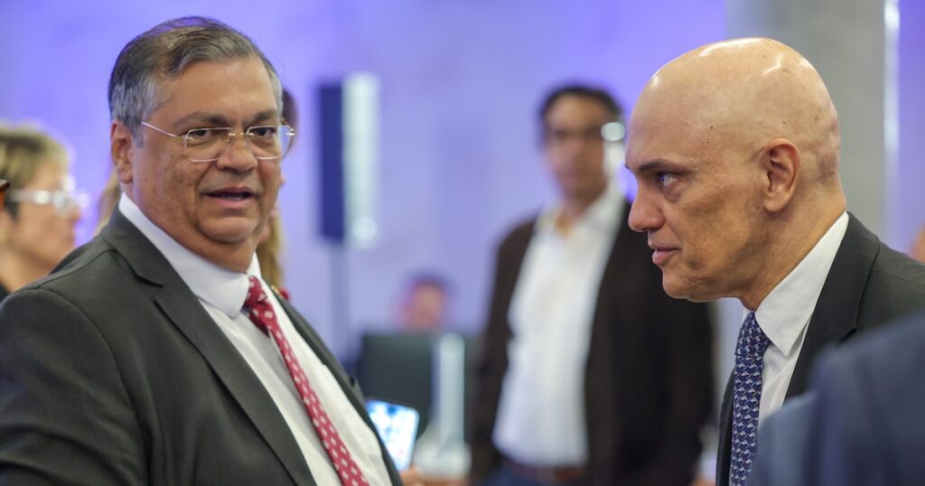 Dino permite que Moraes recorra ao próprio STF para se livrar de sanções da Lei Magnitsky