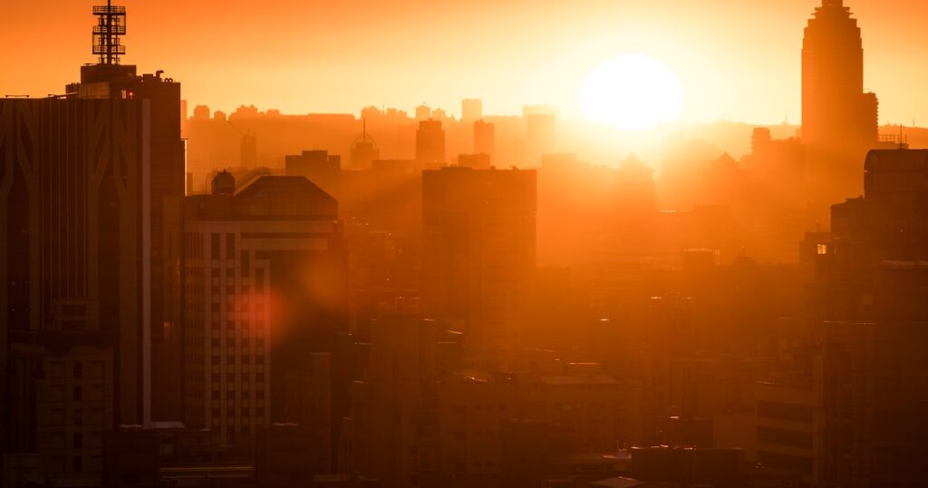Ondas de calor repetidas podem envelhecer tanto quanto fumar ou beber, aponta estudo