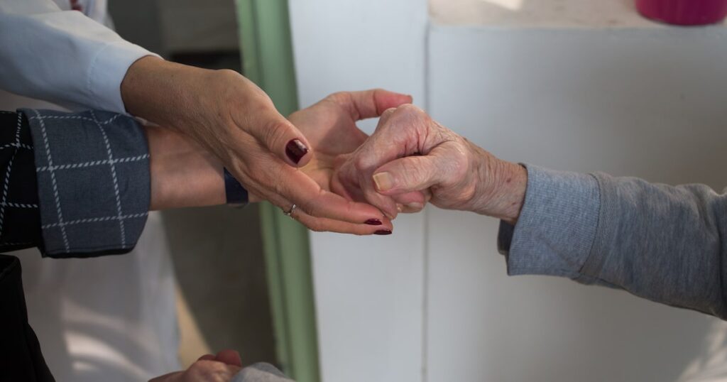 Os próximos 30 anos serão melhores do que os anteriores graças à luta de classes: jovens x velhos