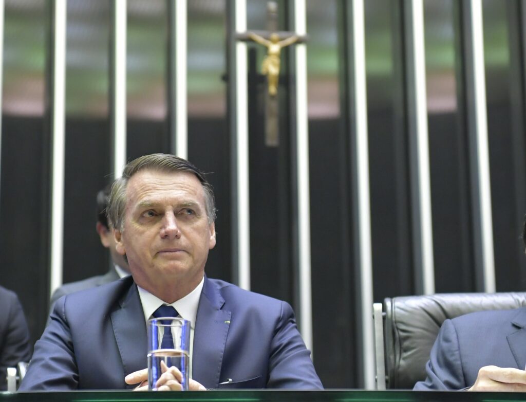 Anistiar o golpe é traição à Constituição