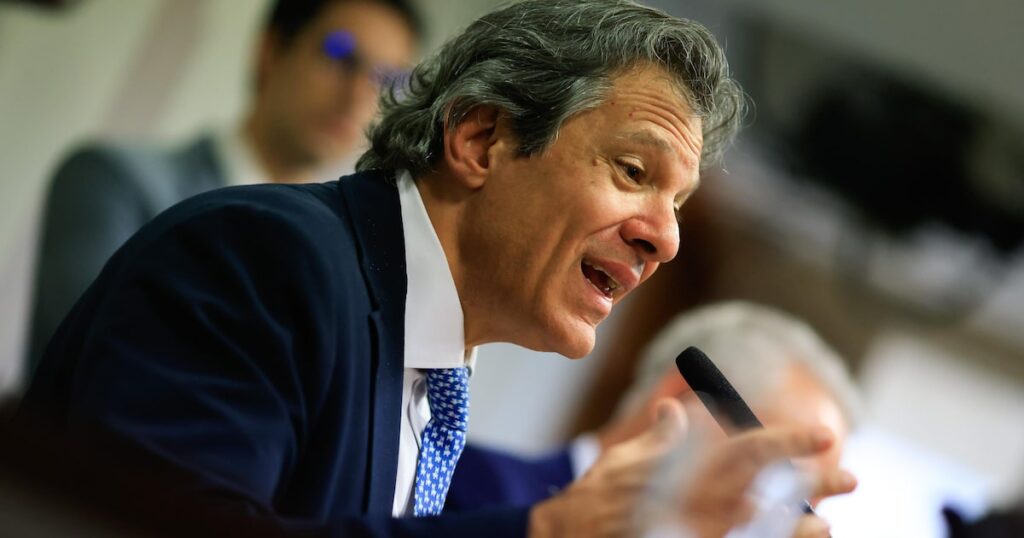 Haddad: ‘Companheiro Trump parece que gostou do companheiro Lula, deu química’