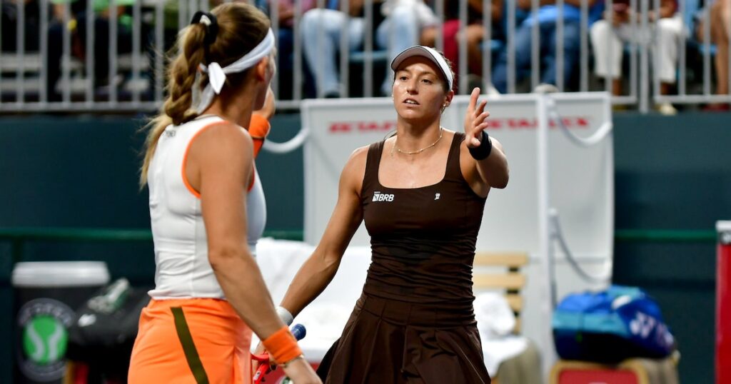 Luisa Stefani se vinga de argentina algoz de Naná nas duplas e vai à semifinal do SP Open