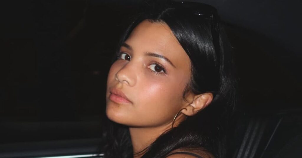 Quem é Nikki Rodriguez, atriz da Netflix acusada de mentir idade?