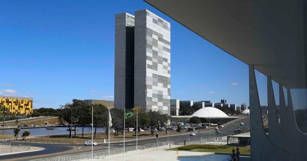 STF e o ativismo judicial no presidencialismo à brasileira
