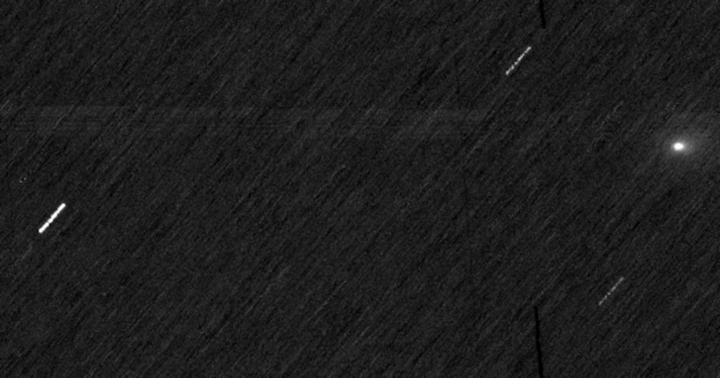 O cometa 3I/Atlas é mais velho que o Sistema Solar? Ele é um perigo para a Terra? Veja perguntas e respostas