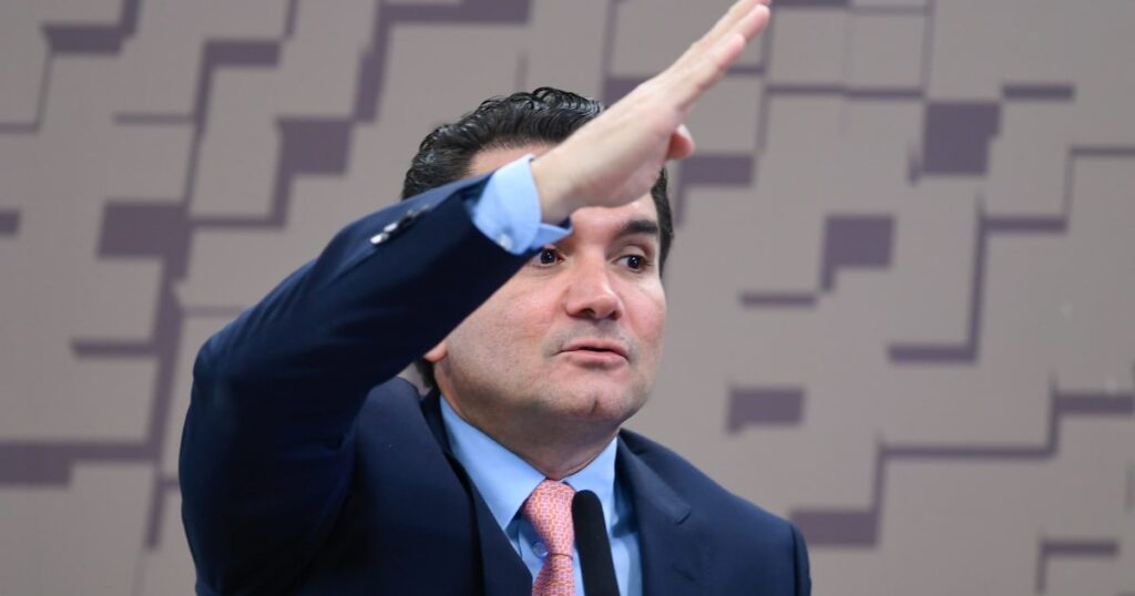 Sabino diz que decisão do União de abrir processo de expulsão foi ‘açodada, apressada e errada’
