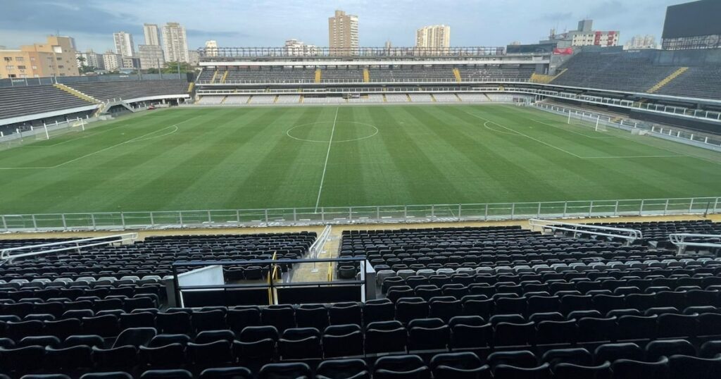 São Paulo tem confirmados jogos na Vila Belmiro em noites de Dua Lipa e rock no MorumBis