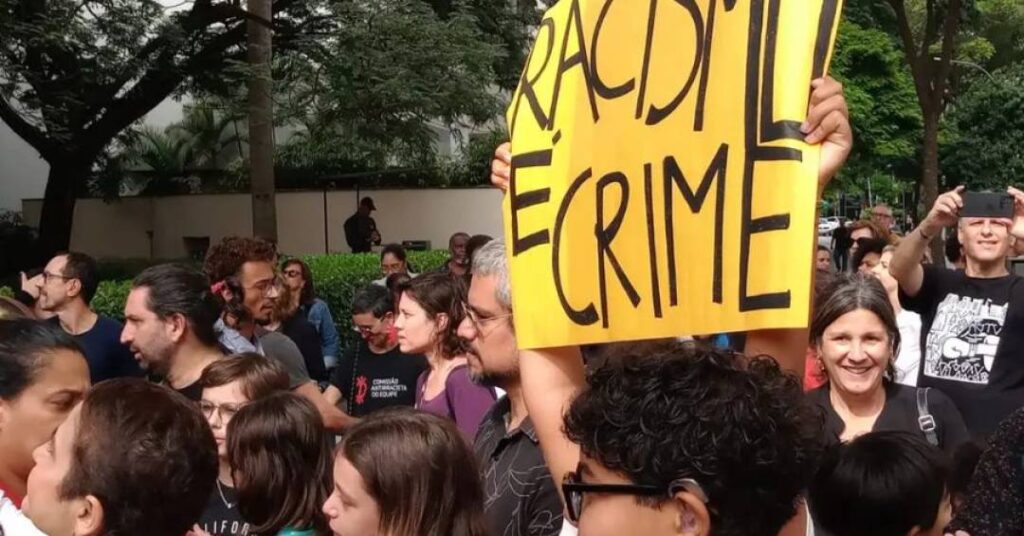 Shopping em área nobre de São Paulo é acusado na Justiça de racismo contra adolescente