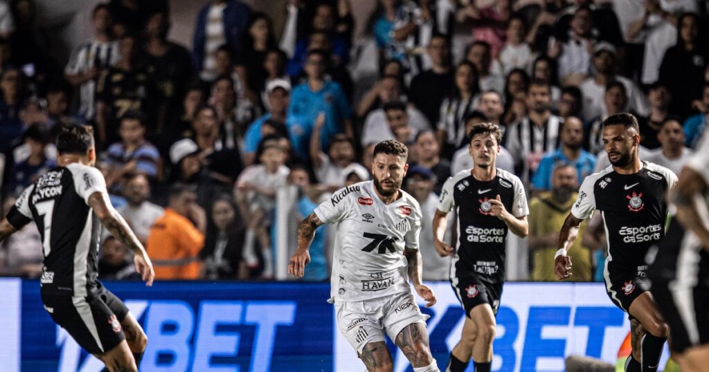 Vojvoda celebra 'melhor jogo' do Santos e elogia torcida na Vila em vitória de 'altíssimo nível'