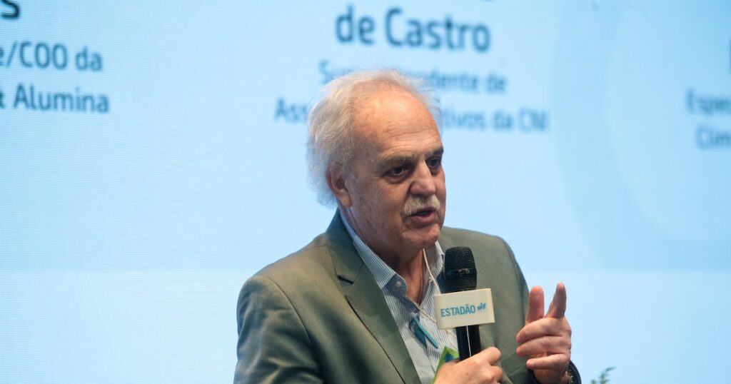 A meta que Carlos Nobre defende mudar para salvar planeta de colapso climático: ‘Risco de epidemias’