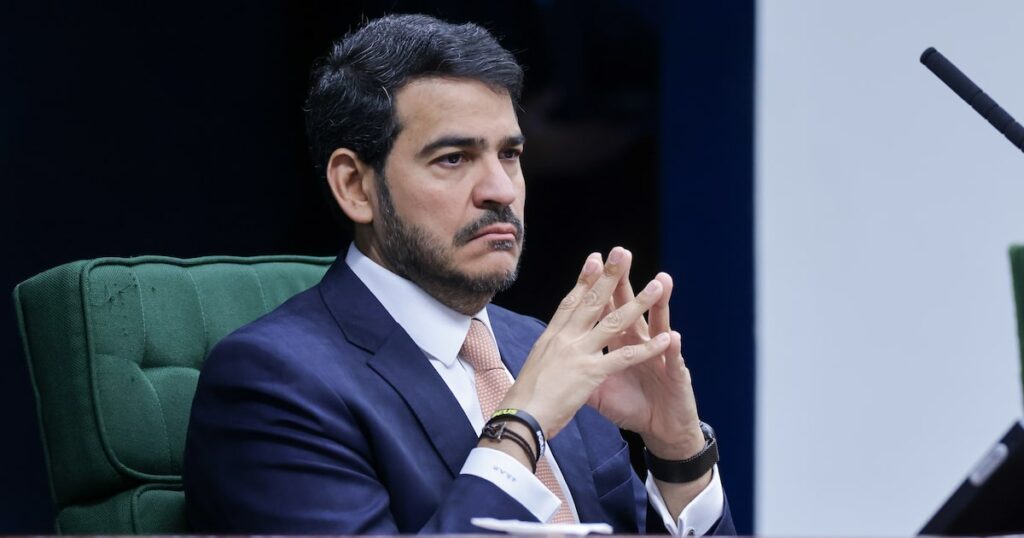 Alcolumbre acusa ‘setores do Executivo’ de tentar interferir e adiar sabatina de Messias no Senado