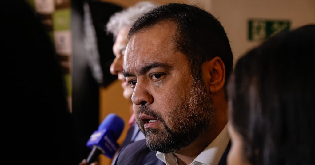 Comandante contradiz Castro sobre ‘muro do BOPE’ e alega que traficantes tramaram emboscada na mata