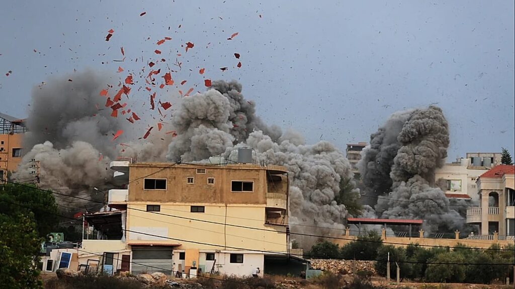 Israel lança fortes ataques aéreos contra o Hezbollah no sul do Líbano