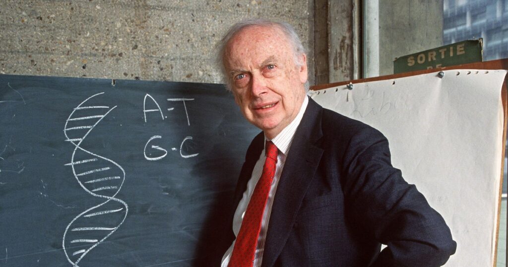 Morre James Watson, descobridor da estrutura do DNA, aos 97 anos
