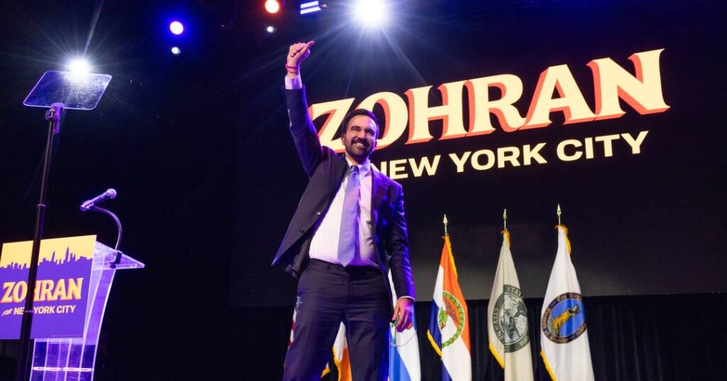 O socialista democrata Zohran Mamdani retorna como o principal favorito muçulmano de Nova York