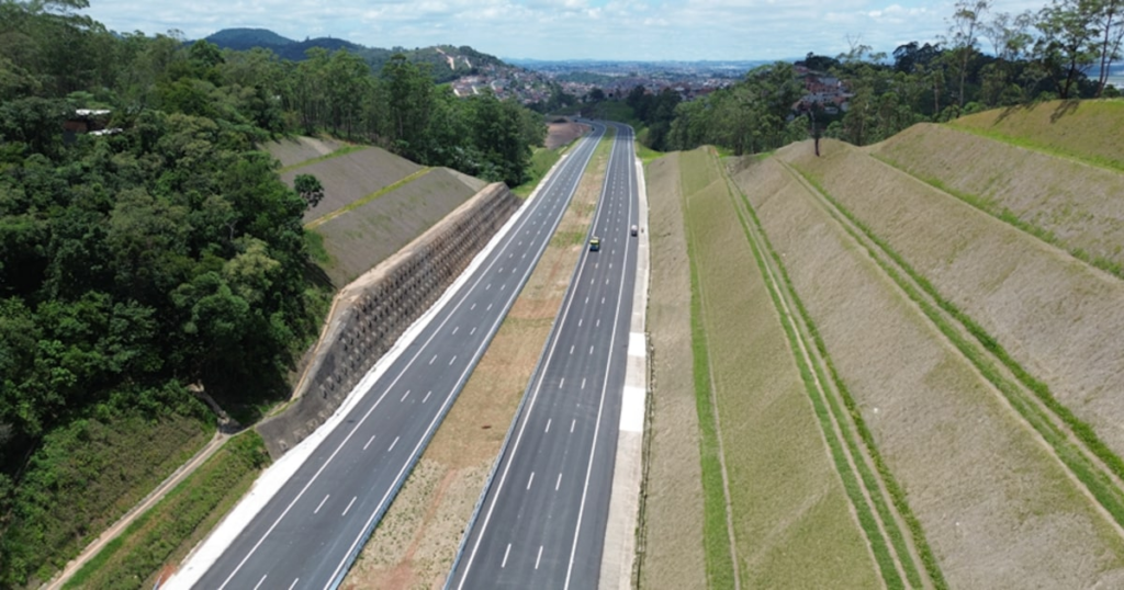 Após seis anos de paralisação, trecho 1 do Rodoanel Norte é inaugurado, superando desafios logístico