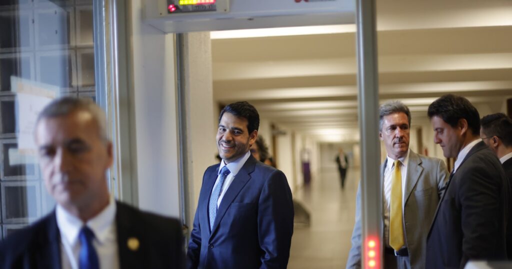 Comissão de Ética da Presidência afasta conflito e libera Messias para sabatina ao STF