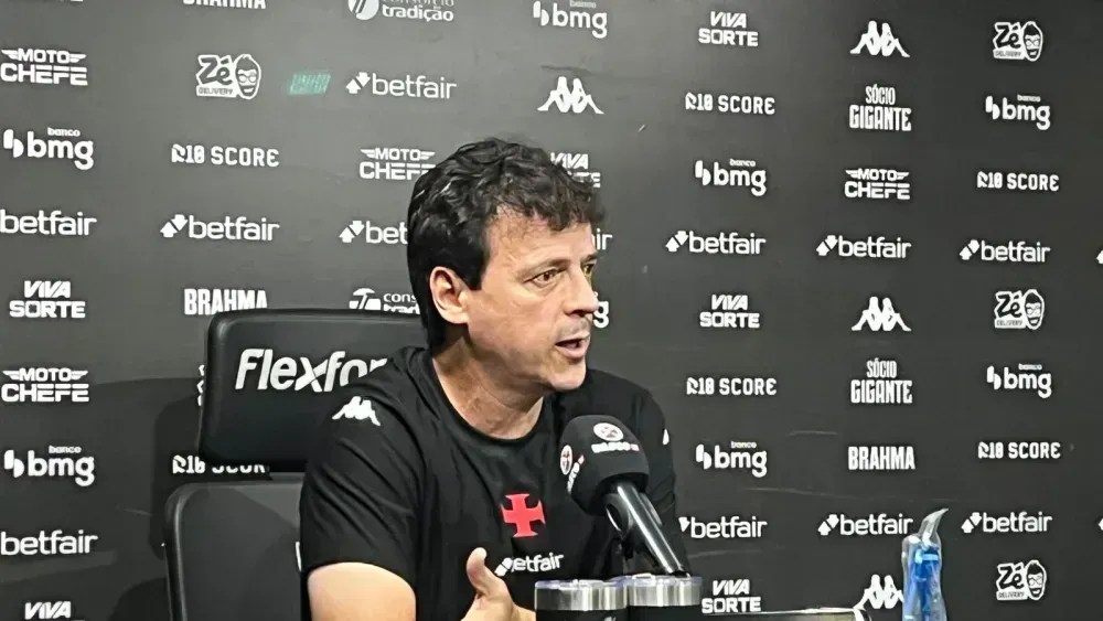 Diniz evita euforia após grande virada do Vasco na Copa do Brasil