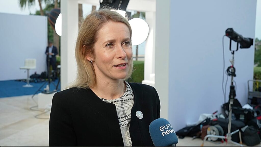 Kajas Kallas rejeita críticas de Trump à UE em entrevista à Euronews