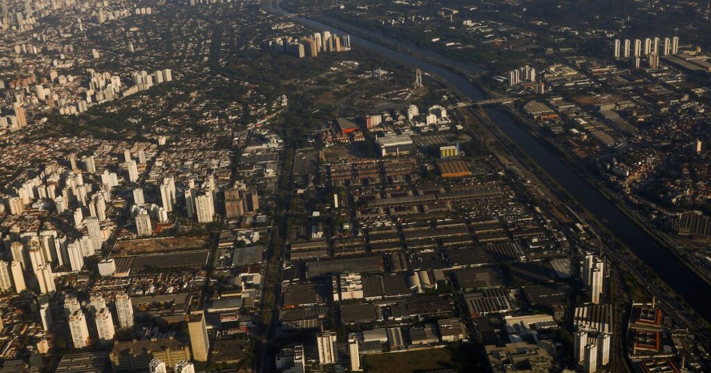 Licenciamentos municipais: gargalo regulatório - Estadão