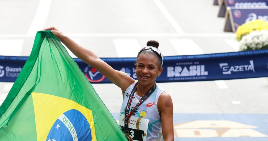 Núbia repete pódio na São Silvestre e prevê título no futuro: ‘Vou voltar e vencer essa prova’