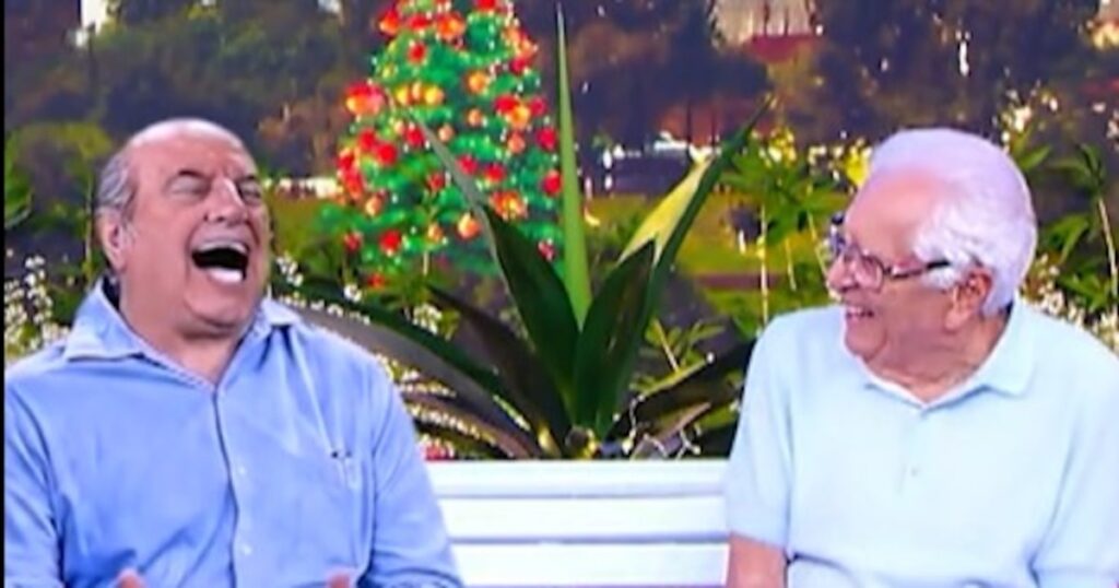 SBT utiliza IA para criar encontro entre Carlos Alberto e o pai, Manoel de Nóbrega; veja vídeo