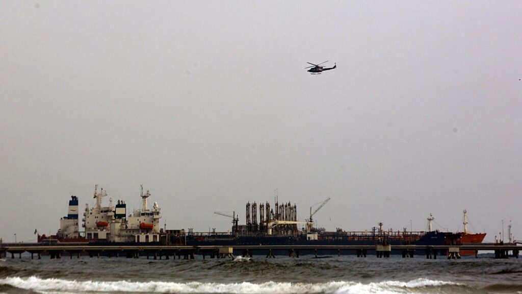 Trump anuncia apreensão do "maior petroleiro de sempre" ao largo da Venezuela