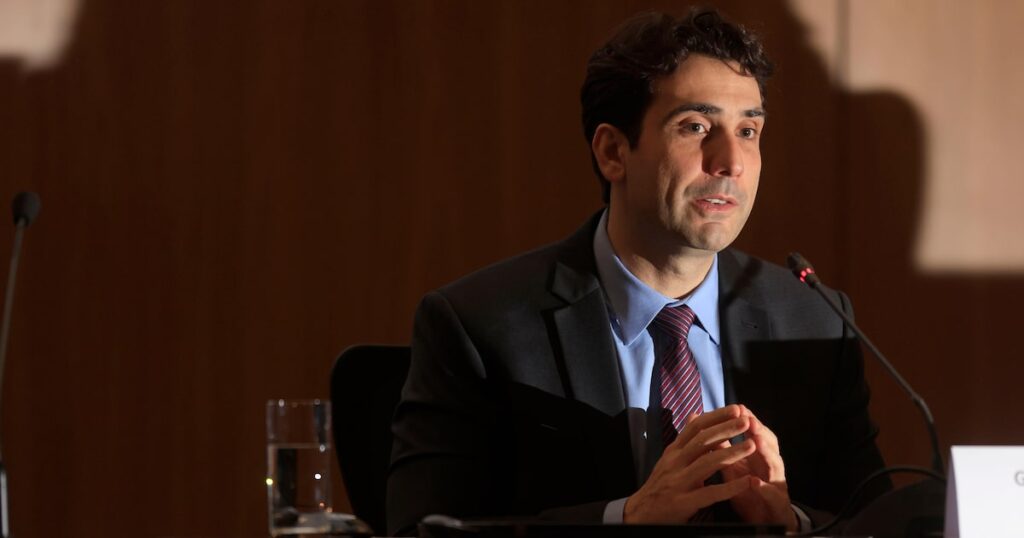 Banco Central abre investigação interna para apurar processo de crescimento e liquidação do Master