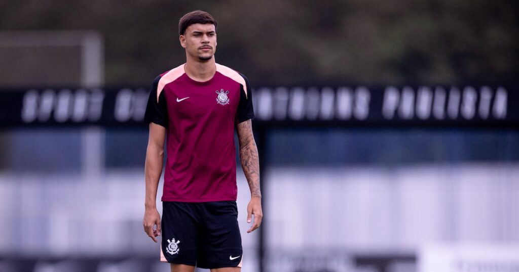 Dorival vê vitória merecida do Corinthians, se esquiva de Rony e comenta saída de Tchoca