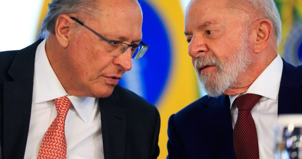 Lula contraria o acupunturista Alckmin e sanciona projeto sobre exercício da prática chinesa