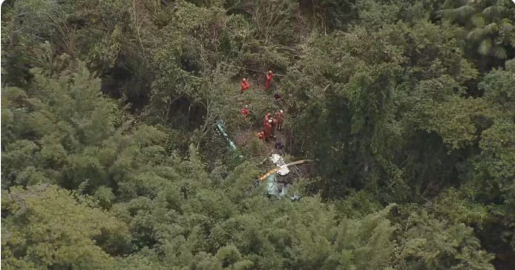 Três pessoas morrem em queda de helicóptero no Rio