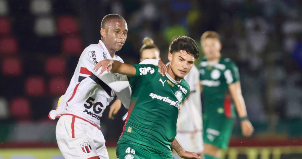 Abel assume ‘exibição ruim’, cobra reposições e defende rodagem de jovens após derrota do Palmeiras