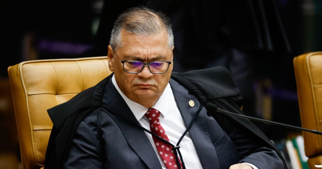 Associações de juízes e do MP defendem 'penduricalhos' e pedem a Dino para rever decisão