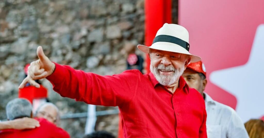 De olho nas urnas, Lula cobra que PT faça mais alianças nos estados