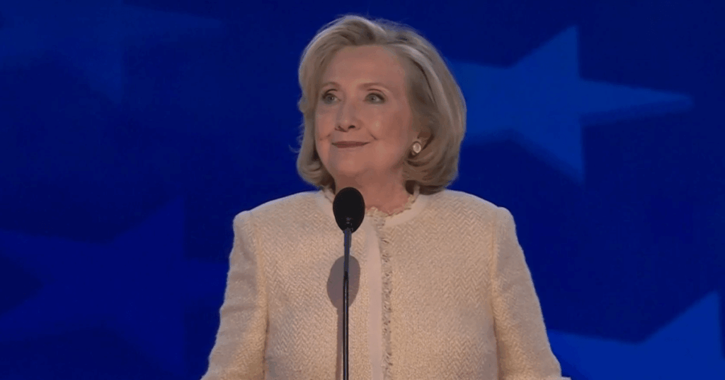 Hillary Clinton diz que ficou horrorizada quando soube de crimes de Esptein
