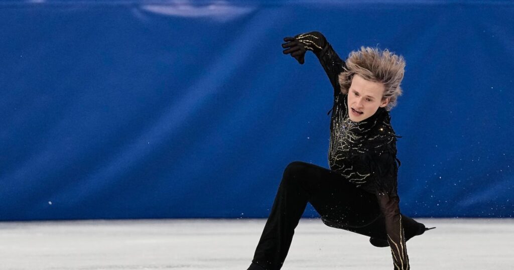 Jogos de Inverno: Ilia Malinin tem apresentação desastrosa e fica fora do pódio na patinação