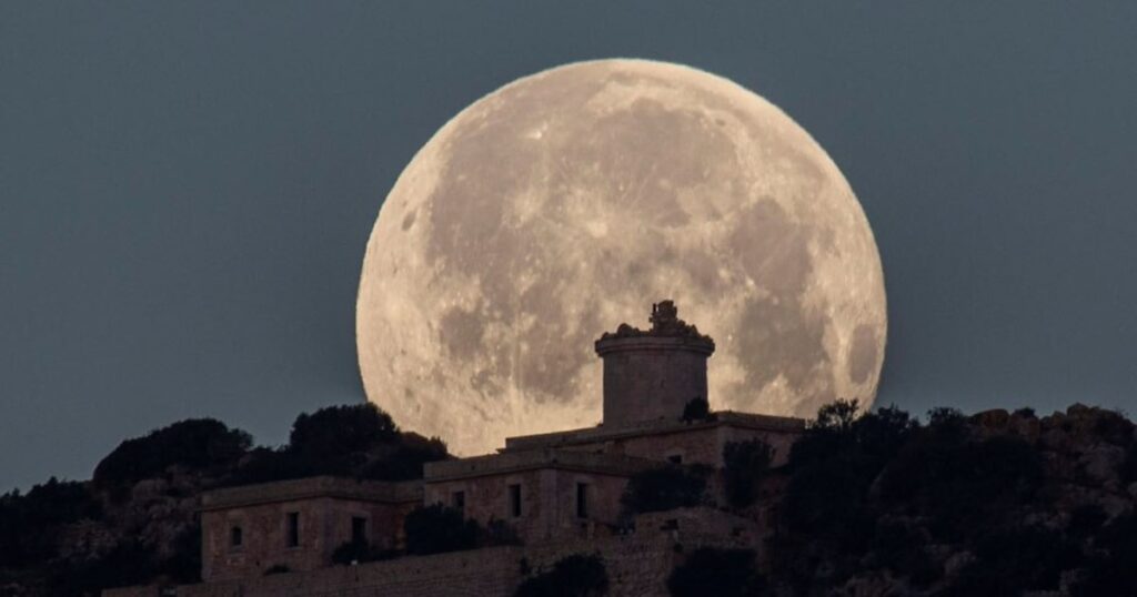 O que é a Lua de Neve, fenômeno que iluminará o céu neste domingo