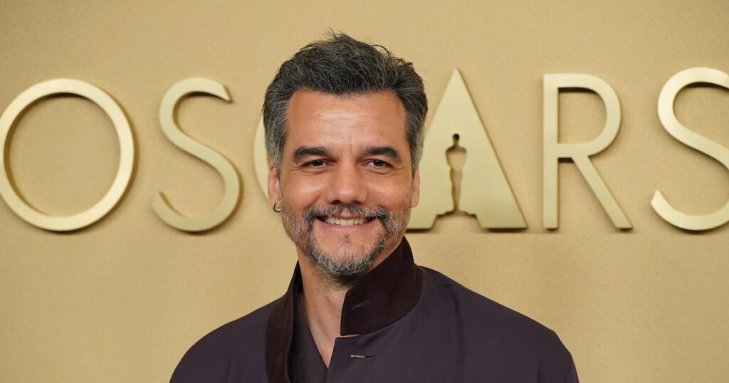 Wagner Moura vai a almoço dos indicados ao Oscar e posa com colegas; veja vídeos e fotos