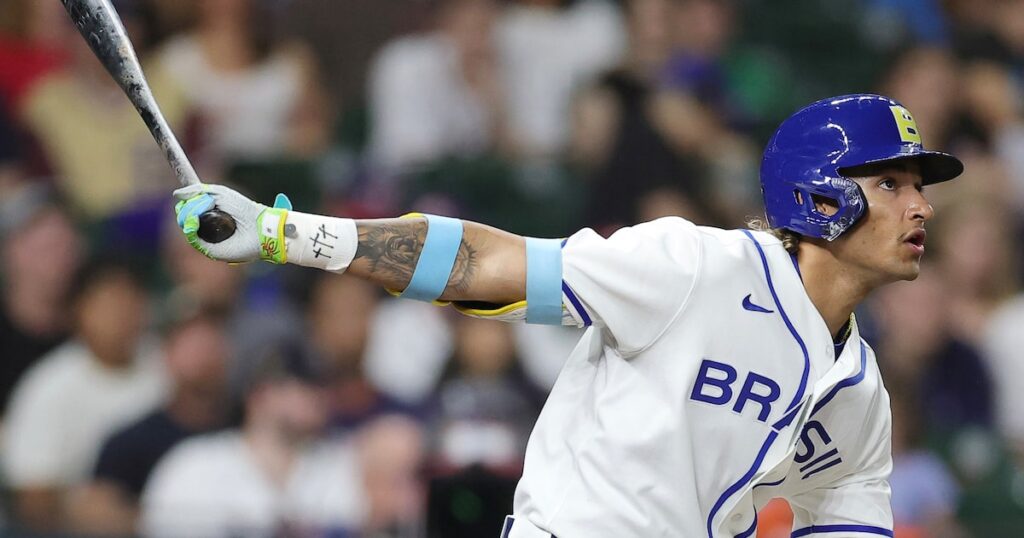 Brasil perde dos EUA no World Baseball Classic, mas jovens talentos impressionam norte-americanos