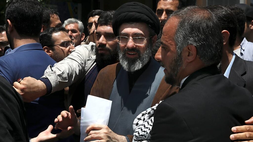 Filho de Ali Khamenei é o novo Líder Supremo do Irão