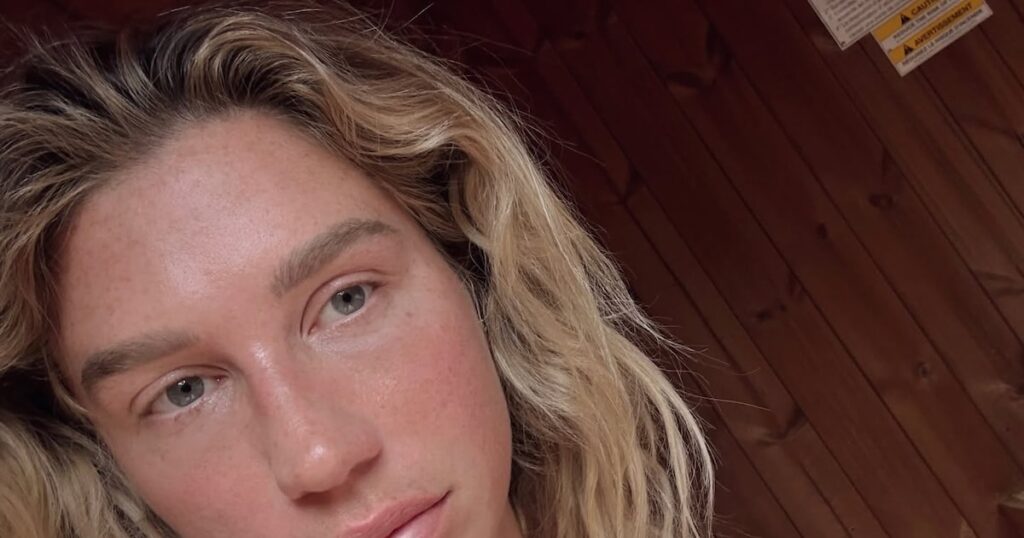 Kesha critica Casa Branca por usar sua música em vídeo sobre ataque militar: ‘Repugnante e desumano’