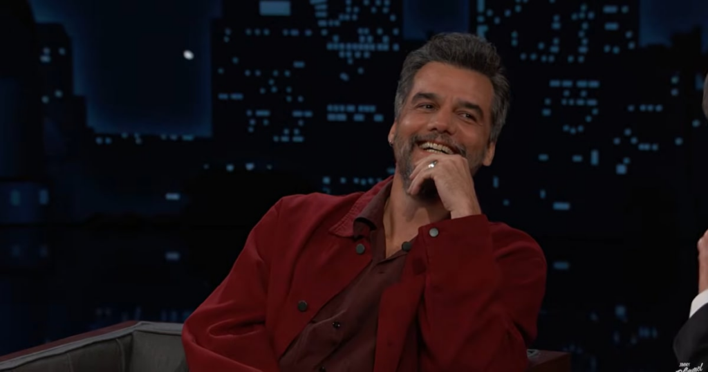 Wagner Moura critica Bolsonaro em entrevista a Jimmy Kimmel e cita possível discurso no Oscar