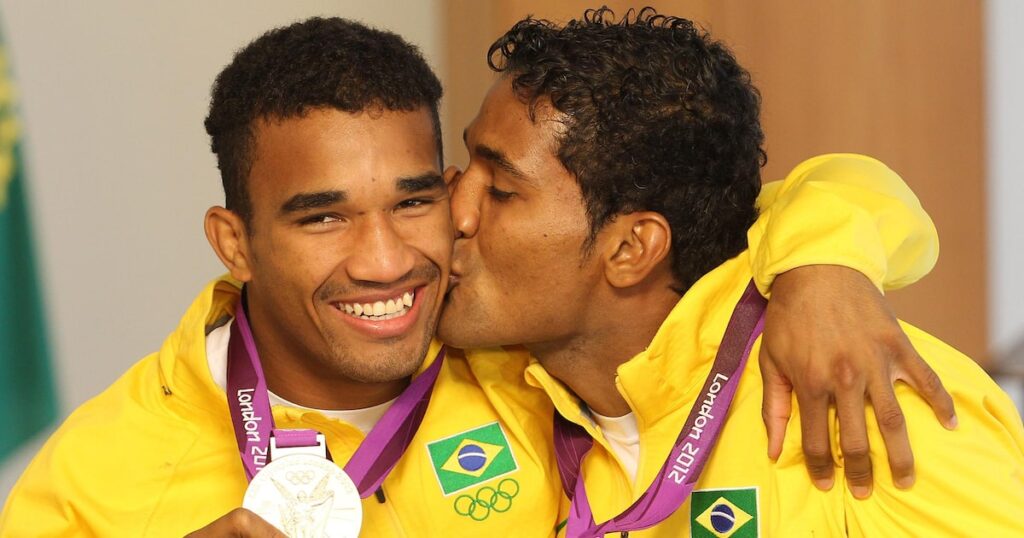 Esquiva Falcão vende medalha olímpica e desabafa: ‘Mesmo após o pódio, falta apoio, valorização’